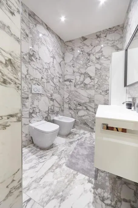 Elegant Apartment Milano