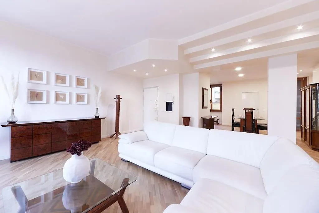 Elegant Apartment Milano 0*,  Italien