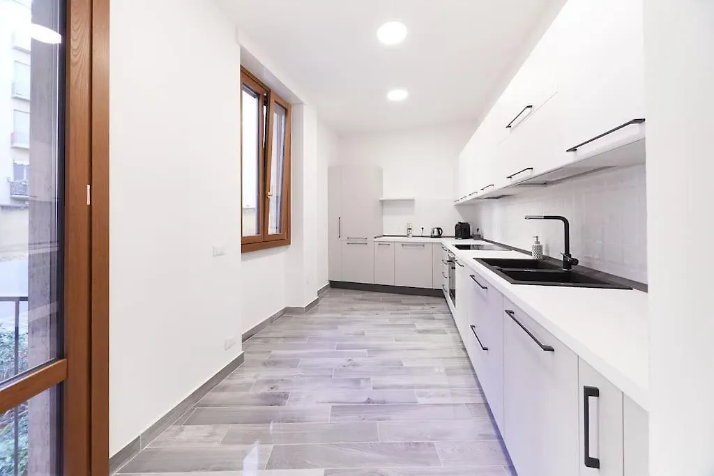 Elegant Apartment Milan